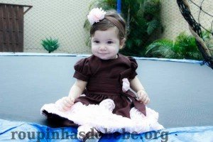 roupas de bebe com flores para festa marrom e rosa 1 ano Vestidos Infantil