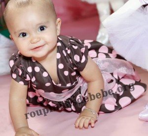 Vestido marrom e rosa infantil
