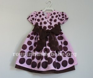 Vestido marrom e rosa infantil