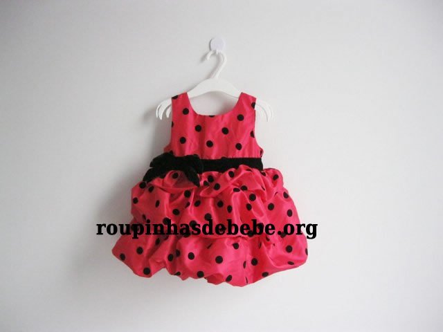 roupa de moranguinho