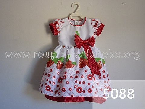 vestido moranguinho infantil Vestido moranguinho