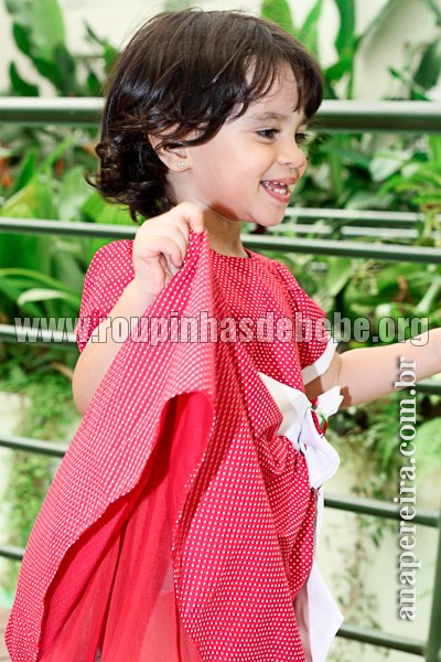 vestido moranguinho Vestido moranguinho