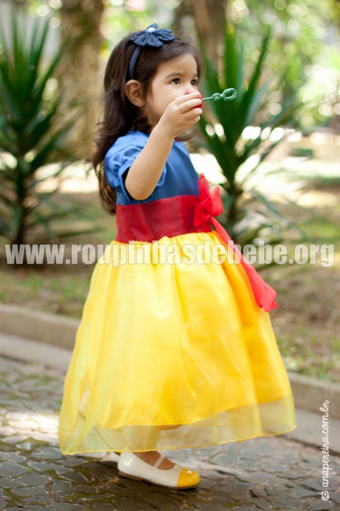 vestido branca de neve infantil Vestidos de festa infantil