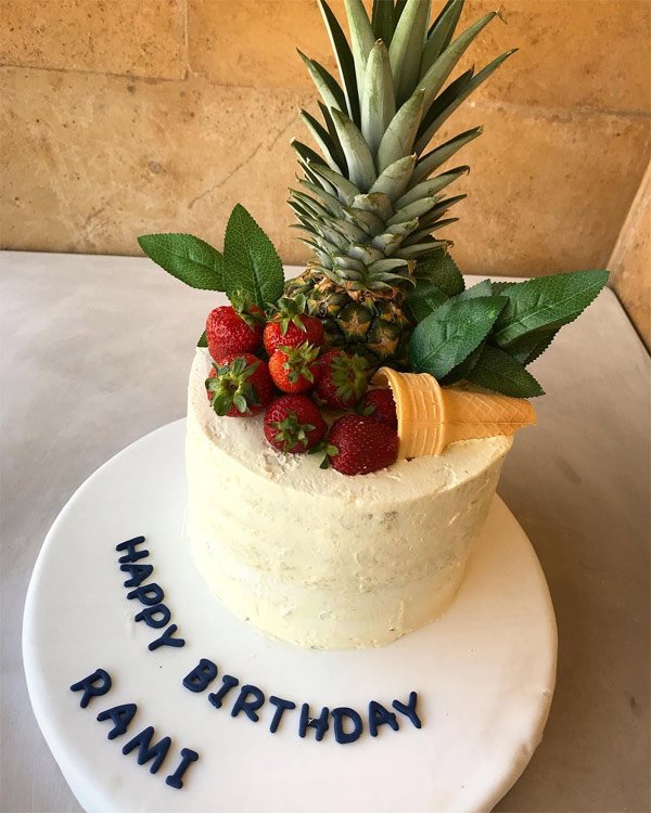 Bolo decorado com frutas Bolo decorado com frutas