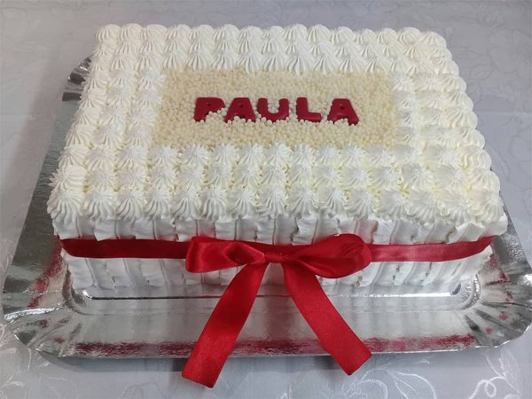 Bolo de aniversário feminino